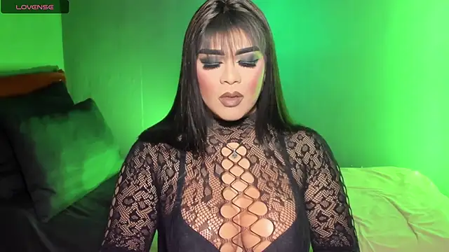 VictoriaEliz online show from November 2025 05:36:02 PM