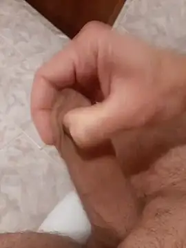 Alex 7422 online show from October 2025 12:49:02 PM