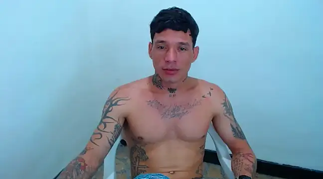 Snapshot of sebas_bigcock69 chatting on December 2024 01:58:01 AM sebas bigcock69 online show from December 2024 01:58:01 AM