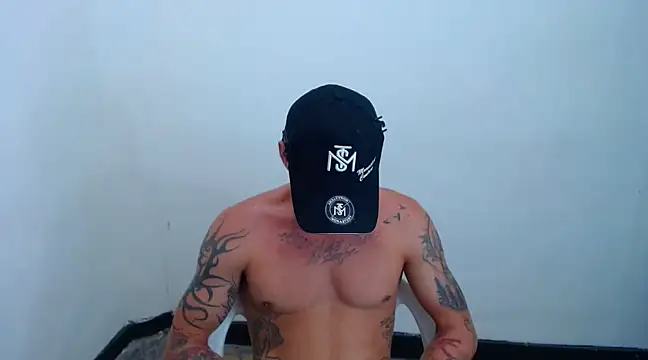 Snapshot of sebas_bigcock69 chatting on December 2024 11:06:02 PM sebas bigcock69 online show from December 2024 11:06:02 PM