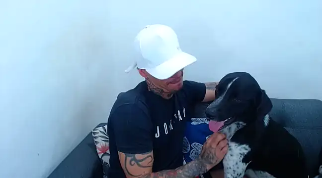 Snapshot of sebas_bigcock69 chatting on January 2025 09:57:01 PM sebas bigcock69 online show from January 2025 09:57:01 PM