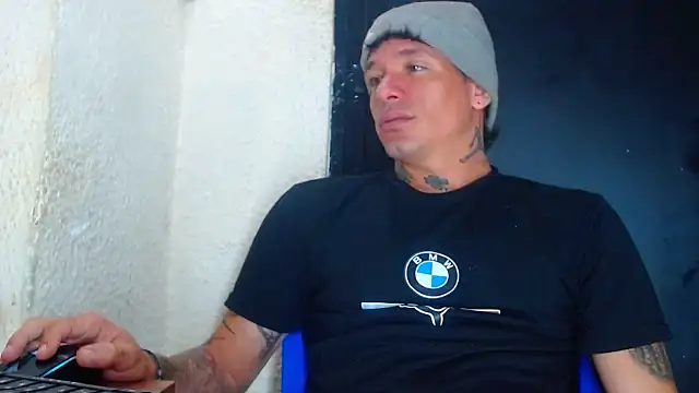 Snapshot of sebas_bigcock69 chatting on March 2025 06:23:01 AM sebas bigcock69 online show from March 2025 06:23:01 AM