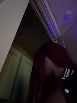 Snapshot of Tikalalin chatting on October 2025 11:33:02 AM Tikalalin online show from October 2025 11:33:02 AM