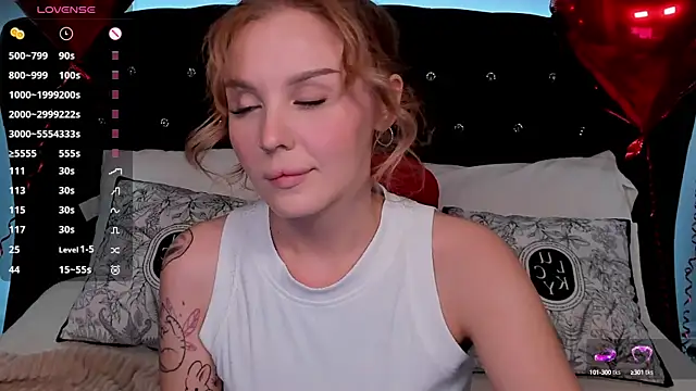 Snapshot of LianaFord chatting on February 2025 04:46:01 PM LianaFord online show from February 2025 04:46:01 PM