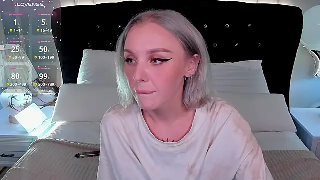 Snapshot of LianaFord chatting on September 2025 07:46:02 PM LianaFord online show from September 2025 07:46:02 PM