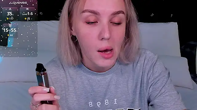 Snapshot of LianaFord chatting on September 2025 05:46:01 PM LianaFord online show from September 2025 05:46:01 PM