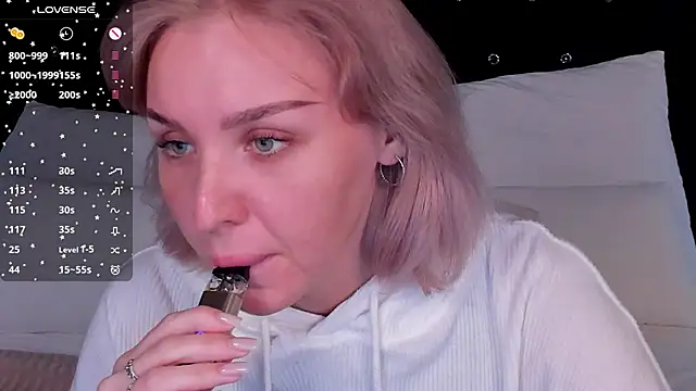 LianaFord online show from September 2025 05:29:02 PM