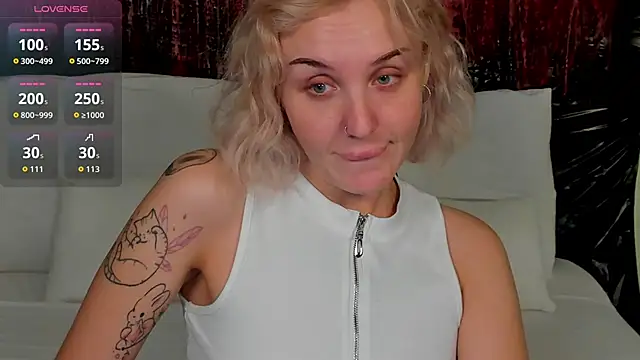 Snapshot of LianaFord chatting on October 2025 10:08:02 PM LianaFord online show from October 2025 10:08:02 PM