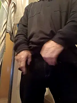 Snapshot of OralDesires2 chatting on November 2025 10:54:02 PM OralDesires2 online show from November 2025 10:54:02 PM