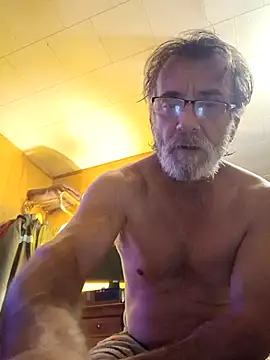 Snapshot of OralDesires2 chatting on November 2025 10:22:02 PM OralDesires2 online show from November 2025 10:22:02 PM