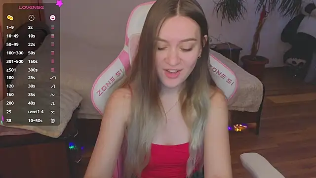 CyrilaPuff online show from December 2024 04:20:01 AM