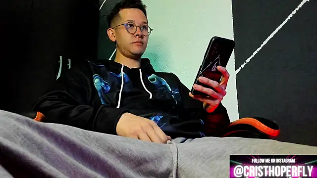 Snapshot of Cris_myster chatting on October 2025 01:31:02 PM Cris myster online show from October 2025 01:31:02 PM