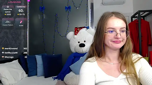 KateJonson online show from December 2024 01:54:01 PM