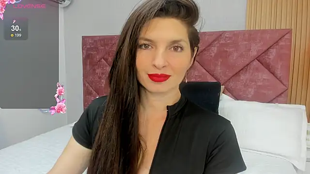 Azahara Amin  online show from September 2025 02:37:01 AM