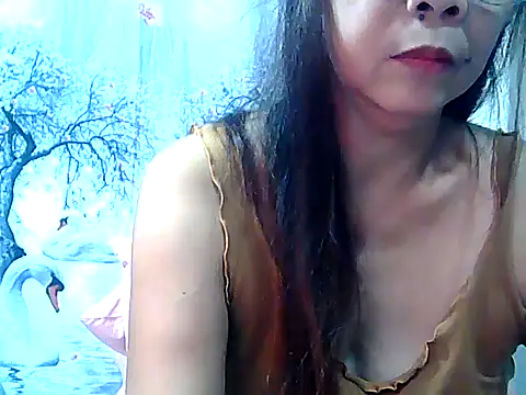 Snapshot of urwife_tobe chatting on October 2025 01:43:02 PM urwife tobe online show from October 2025 01:43:02 PM