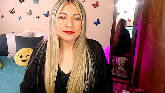 Snapshot of Jolie-Mature chatting on October 2025 09:25:02 PM Jolie-Mature online show from October 2025 09:25:02 PM