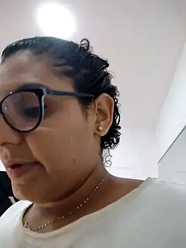 DanielleEvans  online show from March 2025 11:14:02 AM