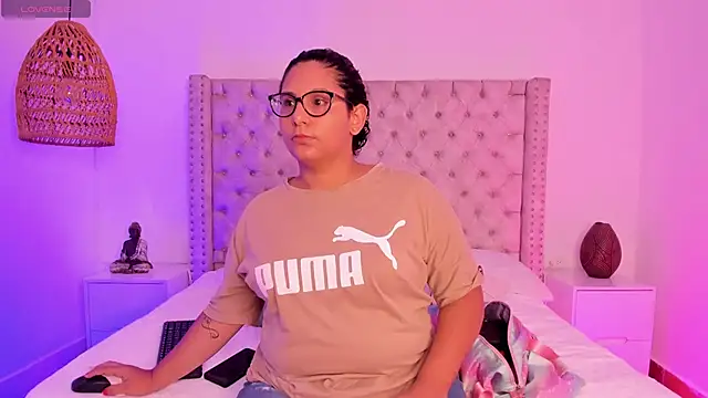 DanielleEvans  online show from March 2025 11:21:02 AM