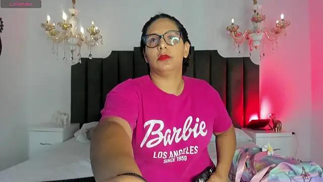 DanielleEvans  online show from September 2025 11:43:02 AM