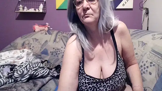 milfchantal4 online show from February 2025 09:33:01 AM
