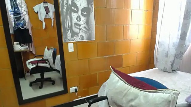 Snapshot of charlote_temple chatting on October 2025 01:45:02 PM charlote temple online show from October 2025 01:45:02 PM