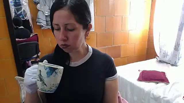 Snapshot of charlote_temple chatting on October 2025 02:29:01 PM charlote temple online show from October 2025 02:29:01 PM