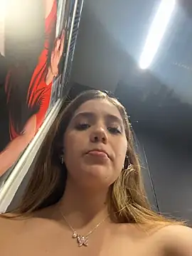 Snapshot of ShelbyHagen chatting on November 2025 06:09:02 PM ShelbyHagen online show from November 2025 06:09:02 PM