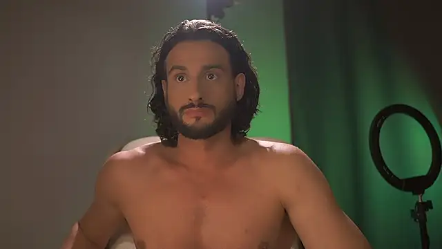 Keen   Luckystrike online show from October 2025 07:14:02 PM