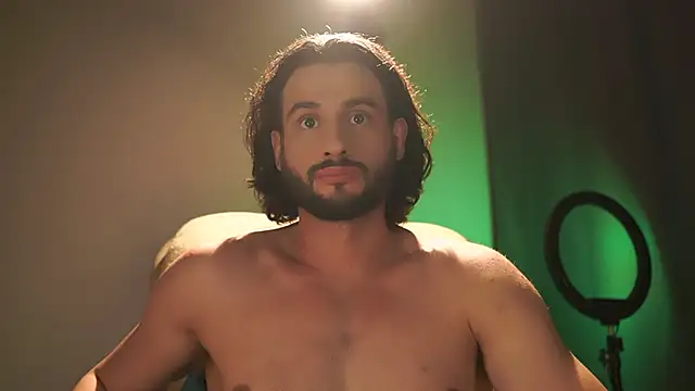 Keen   Luckystrike online show from October 2025 06:41:02 PM