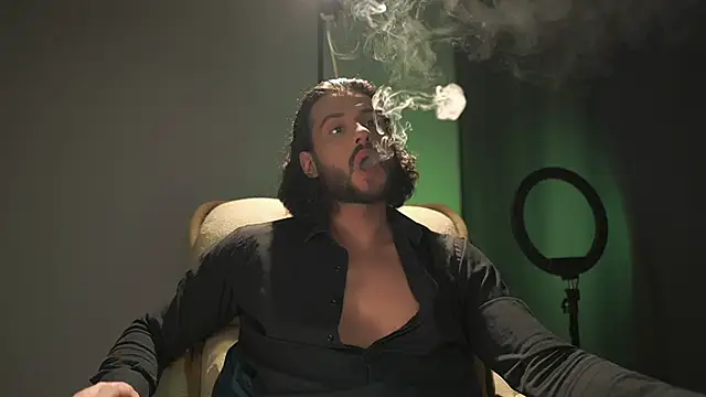 Keen   Luckystrike online show from October 2025 09:04:02 PM