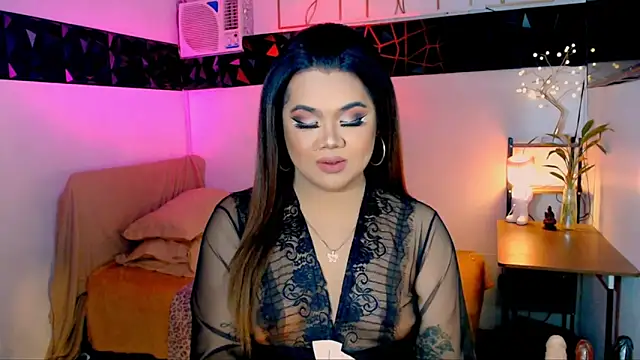 Snapshot of asiankatyhuge chatting on October 2025 09:30:01 PM asiankatyhuge online show from October 2025 09:30:01 PM