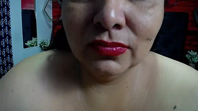 TistMature online show from February 2025 01:01:01 PM