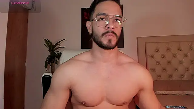 Josseph1  online show from October 2025 11:31:01 PM