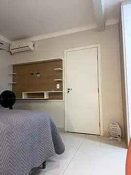 AliceStone19 online show from October 2025 05:28:01 PM