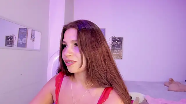 bluee hazell online show from January 2025 02:46:02 PM