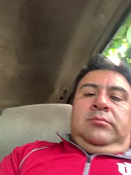 Snapshot of EmilianoGt chatting on October 2025 08:32:02 PM EmilianoGt online show from October 2025 08:32:02 PM