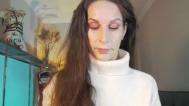 Snapshot of Mila_Anders chatting on October 2025 04:43:02 AM Mila Anders online show from October 2025 04:43:02 AM