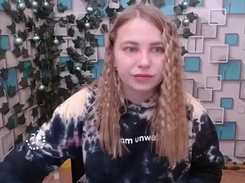 Snapshot of klerkarina chatting on December 2024 06:11:02 AM klerkarina online show from December 2024 06:11:02 AM