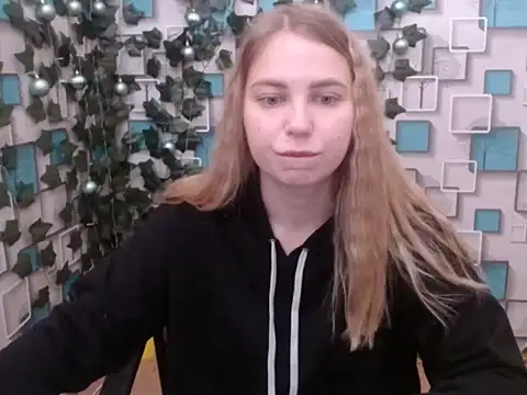 Snapshot of klerkarina chatting on December 2024 06:32:01 AM klerkarina online show from December 2024 06:32:01 AM