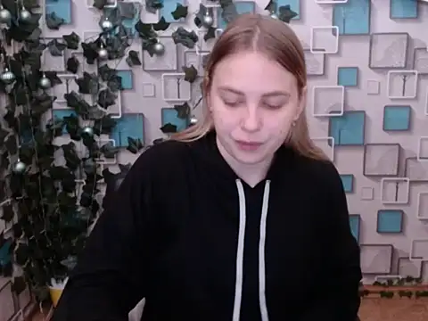 Snapshot of klerkarina chatting on December 2024 06:33:01 AM klerkarina online show from December 2024 06:33:01 AM