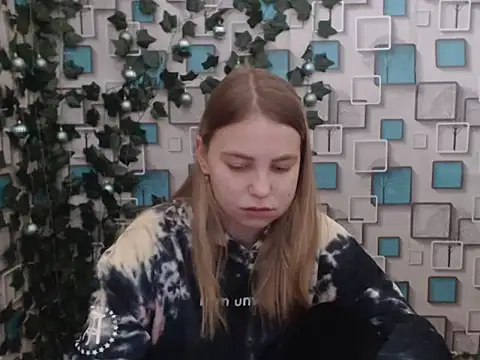 Snapshot of klerkarina chatting on December 2024 06:22:01 AM klerkarina online show from December 2024 06:22:01 AM