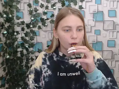 Snapshot of klerkarina chatting on December 2024 09:27:02 AM klerkarina online show from December 2024 09:27:02 AM