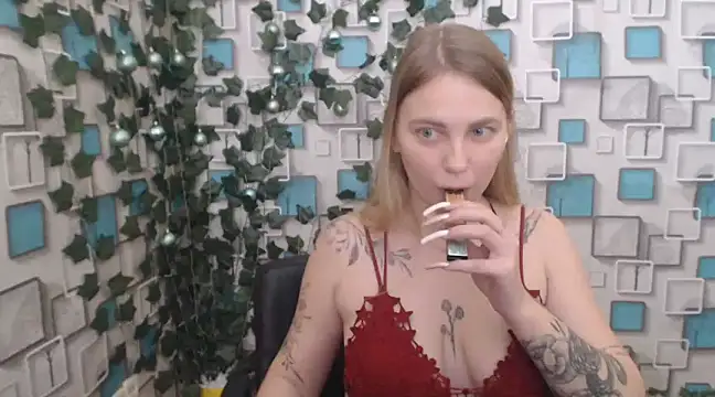 Snapshot of klerkarina chatting on January 2025 09:04:02 AM klerkarina online show from January 2025 09:04:02 AM