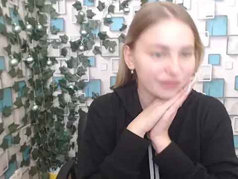 Snapshot of klerkarina chatting on January 2025 09:10:02 AM klerkarina online show from January 2025 09:10:02 AM