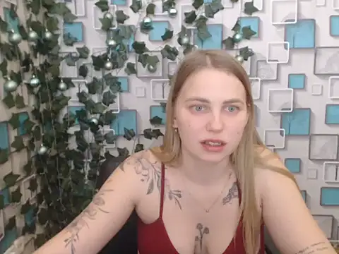 Snapshot of klerkarina chatting on January 2025 09:05:01 AM klerkarina online show from January 2025 09:05:01 AM