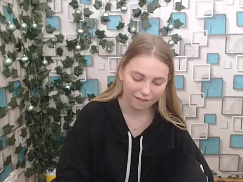 Snapshot of klerkarina chatting on January 2025 08:14:01 AM klerkarina online show from January 2025 08:14:01 AM