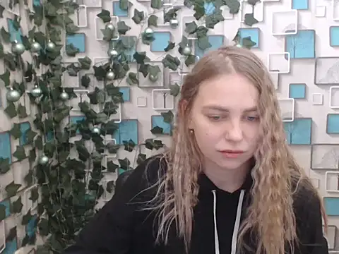 Snapshot of klerkarina chatting on January 2025 05:41:02 AM klerkarina online show from January 2025 05:41:02 AM