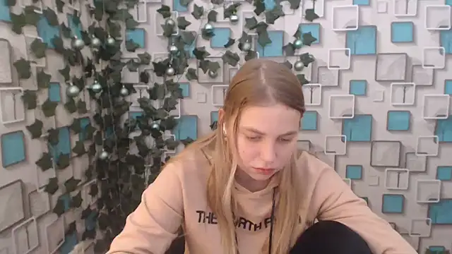 Snapshot of klerkarina chatting on January 2025 09:34:02 AM klerkarina online show from January 2025 09:34:02 AM