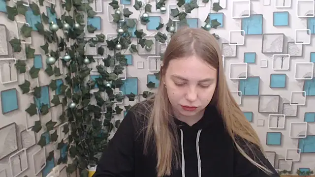 Snapshot of klerkarina chatting on January 2025 05:48:02 AM klerkarina online show from January 2025 05:48:02 AM