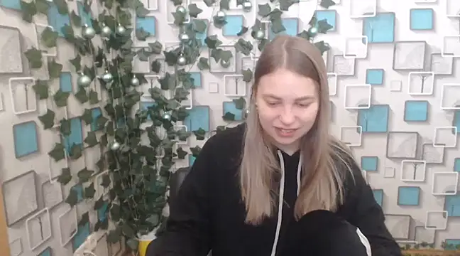 Snapshot of klerkarina chatting on February 2025 06:29:01 AM klerkarina online show from February 2025 06:29:01 AM